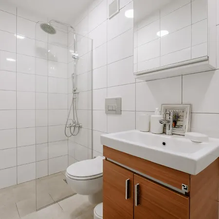 Apartment Cozy Central Flat W Garden 5 Min To Metro In Sisli *