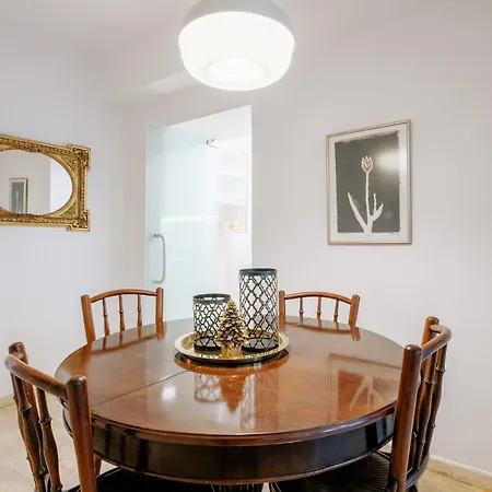 Cozy Central Flat W Garden 5 Min To Metro In Sisli